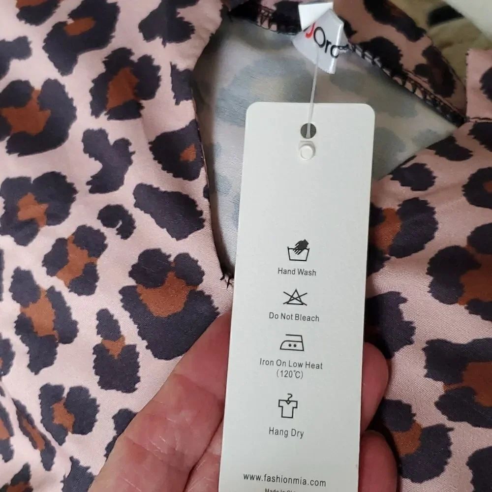 Animal Print Smock, Size M. - Picture 4 of 4